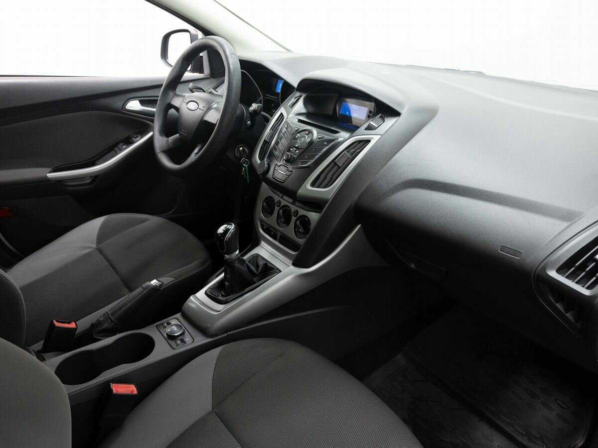 Ford Focus 2012 года с пробегом. Фото: #12