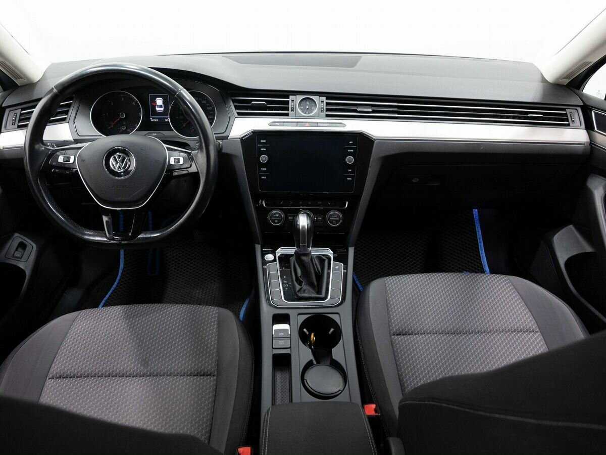 Volkswagen Passat 2017 года с пробегом. Фото: #13