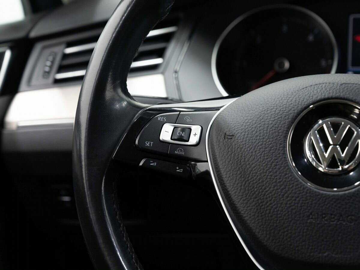 Volkswagen Passat 2017 года с пробегом. Фото: #15