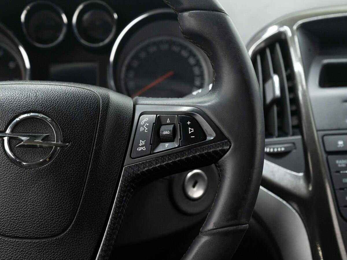 Opel Astra 2013 года с пробегом. Фото: #14