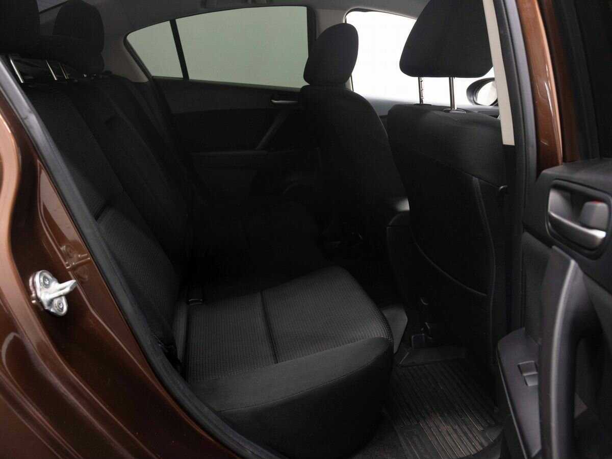 Mazda 3 2012 года с пробегом. Фото: #10