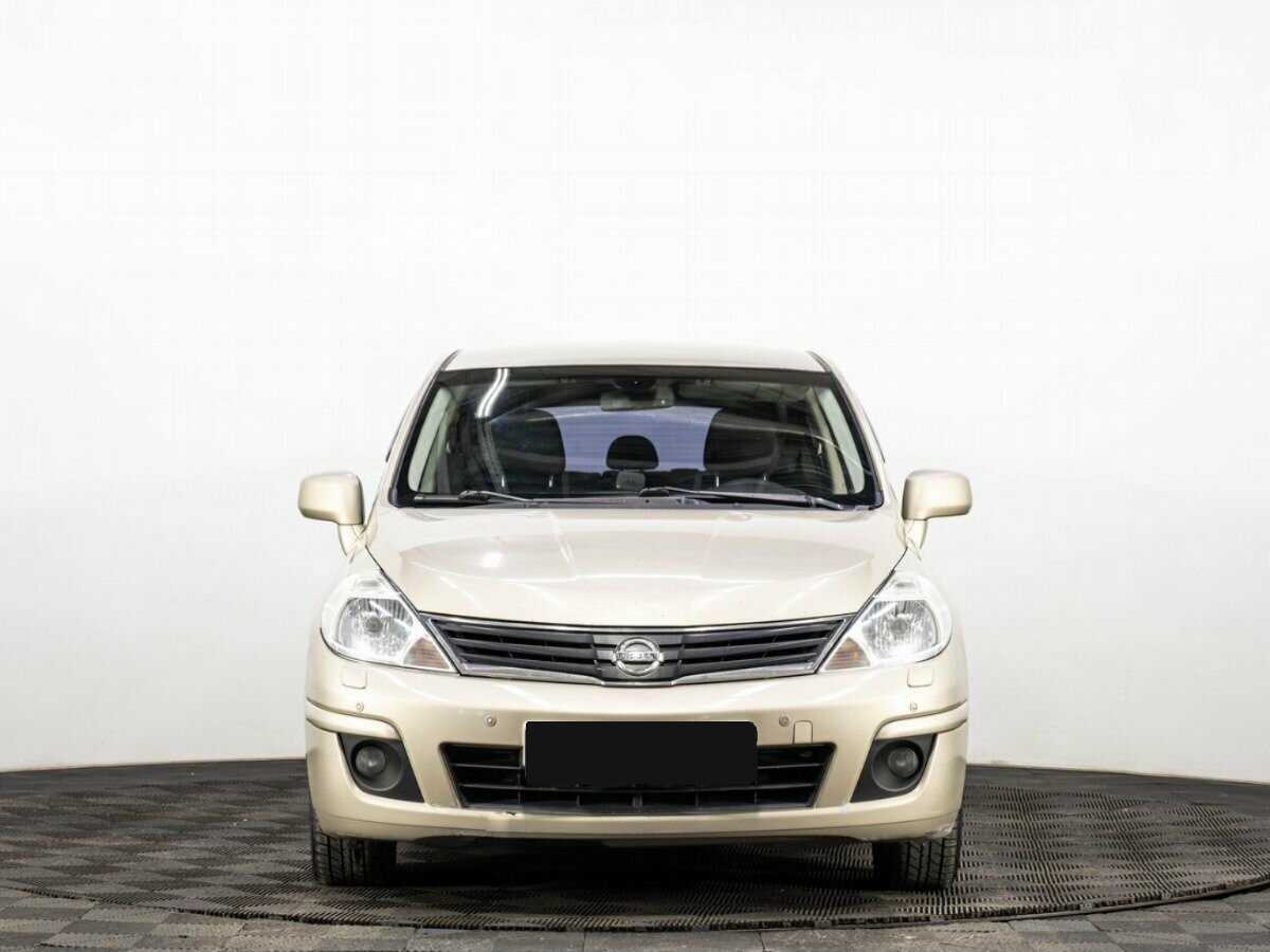 Nissan Tiida 2012 года с пробегом. Фото: #1