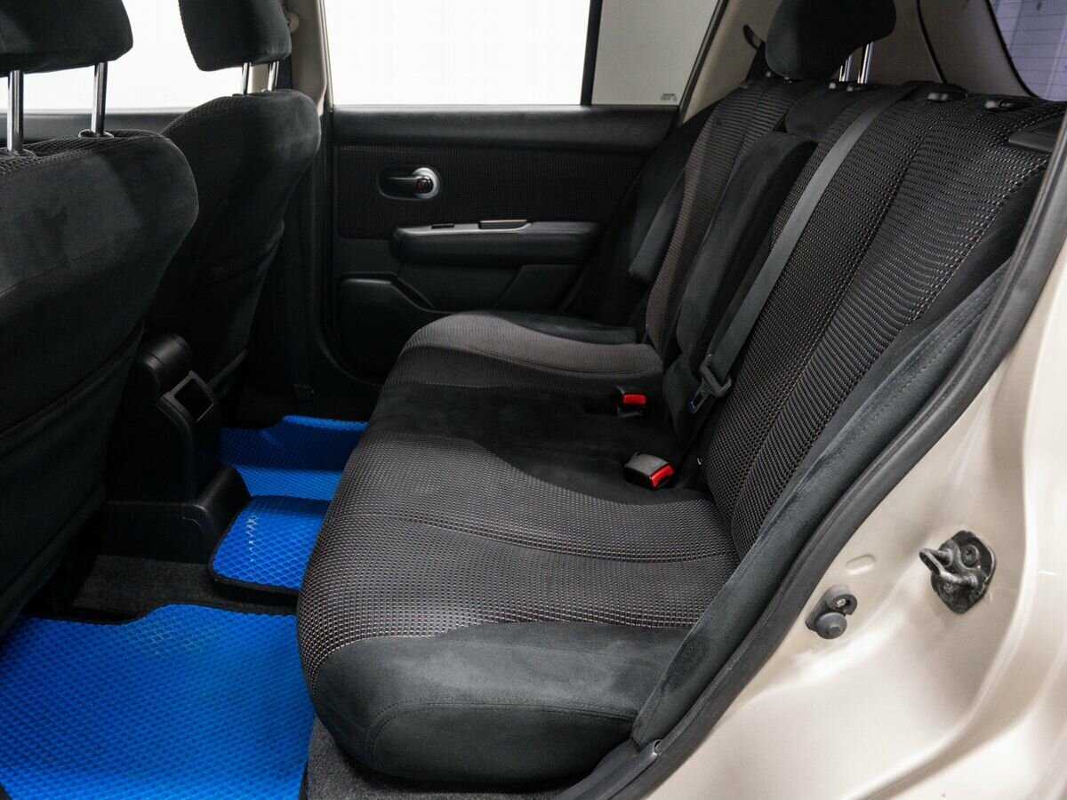 Nissan Tiida 2012 года с пробегом. Фото: #12