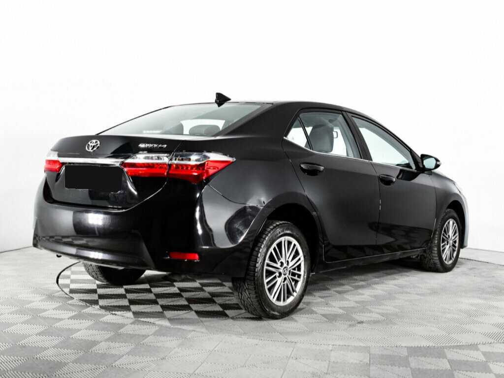 Toyota Corolla 2018 года с пробегом. Фото: #4