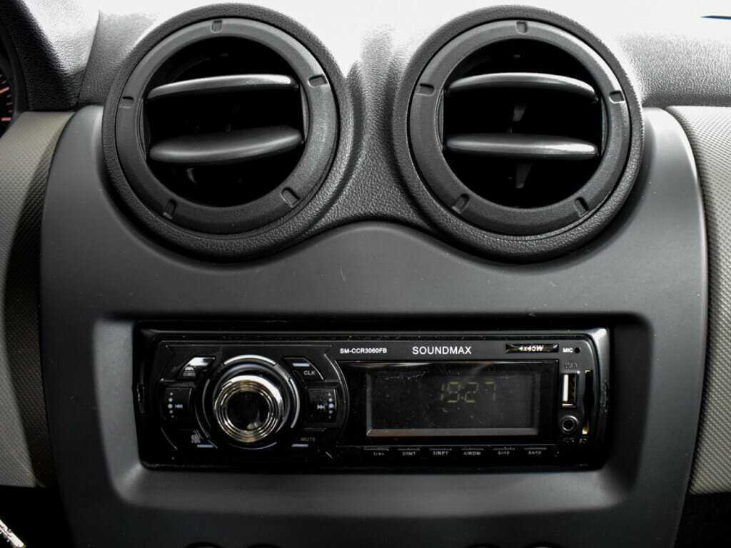 Renault Logan 2013 года с пробегом. Фото: #11