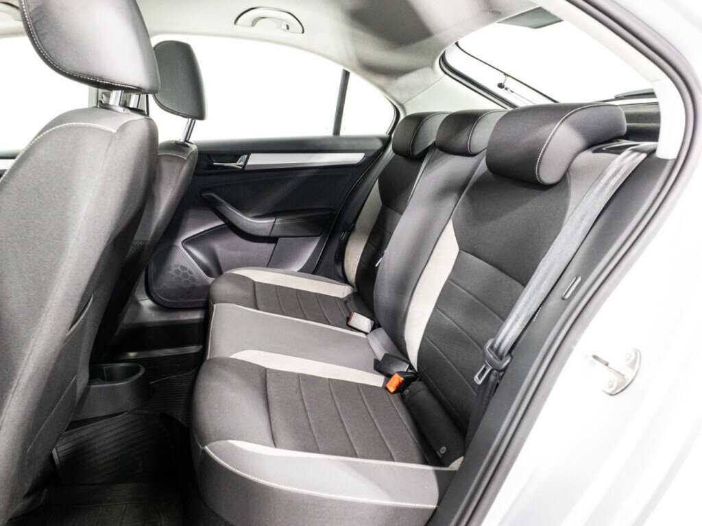 Skoda Rapid 2018 года с пробегом. Фото: #9