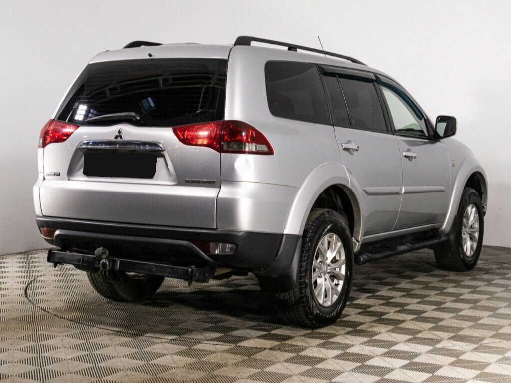 Mitsubishi Pajero Sport 2014 года с пробегом. Фото: #4