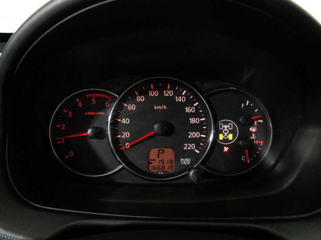 Mitsubishi Pajero Sport 2014 года с пробегом. Фото: #11