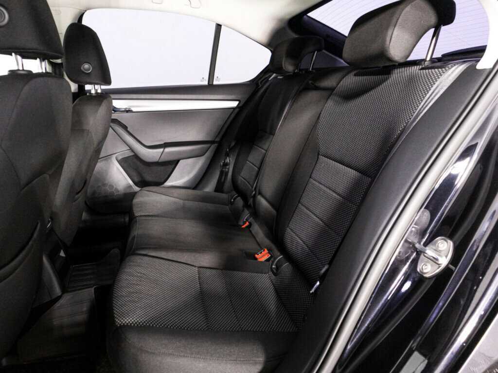 Skoda Octavia 2013 года с пробегом. Фото: #9