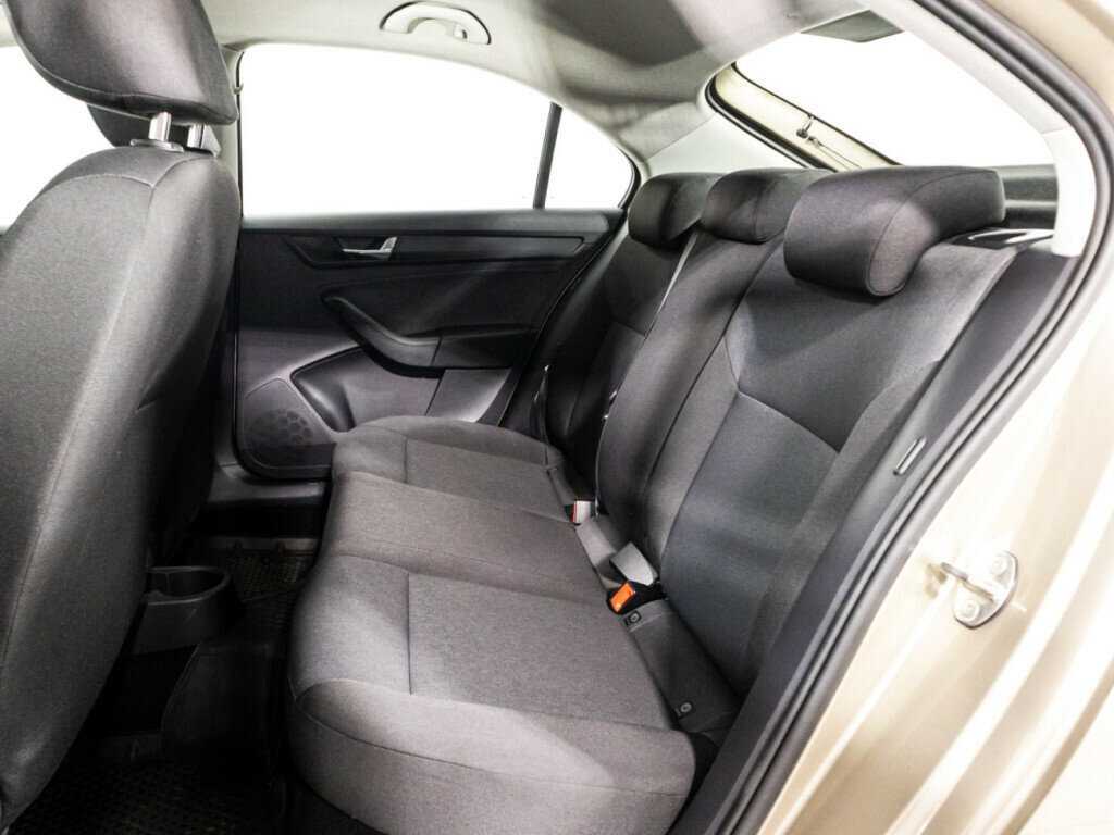 Skoda Rapid 2019 года с пробегом. Фото: #9