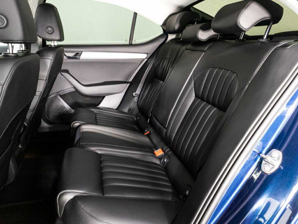 Skoda Superb 2018 года с пробегом. Фото: #9