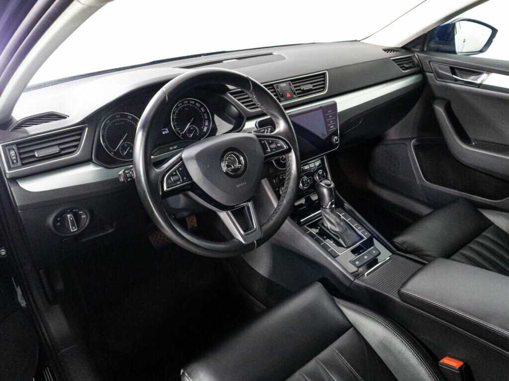 Skoda Superb 2018 года с пробегом. Фото: #10
