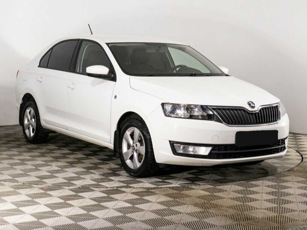 Skoda Rapid 2015 года с пробегом. Фото: #2