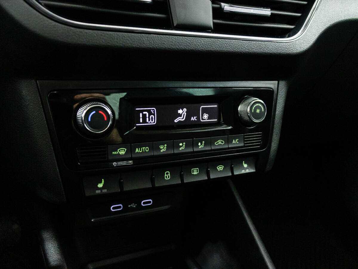 Skoda Rapid 2021 года с пробегом. Фото: #16