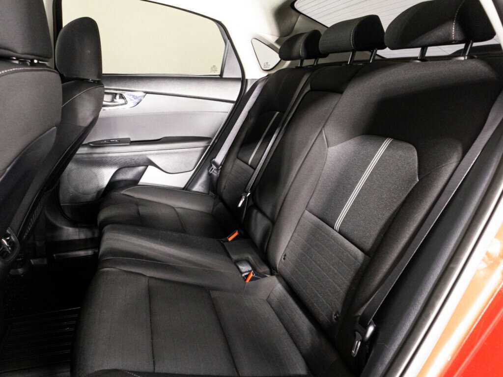 Kia Cerato 2019 года с пробегом. Фото: #9