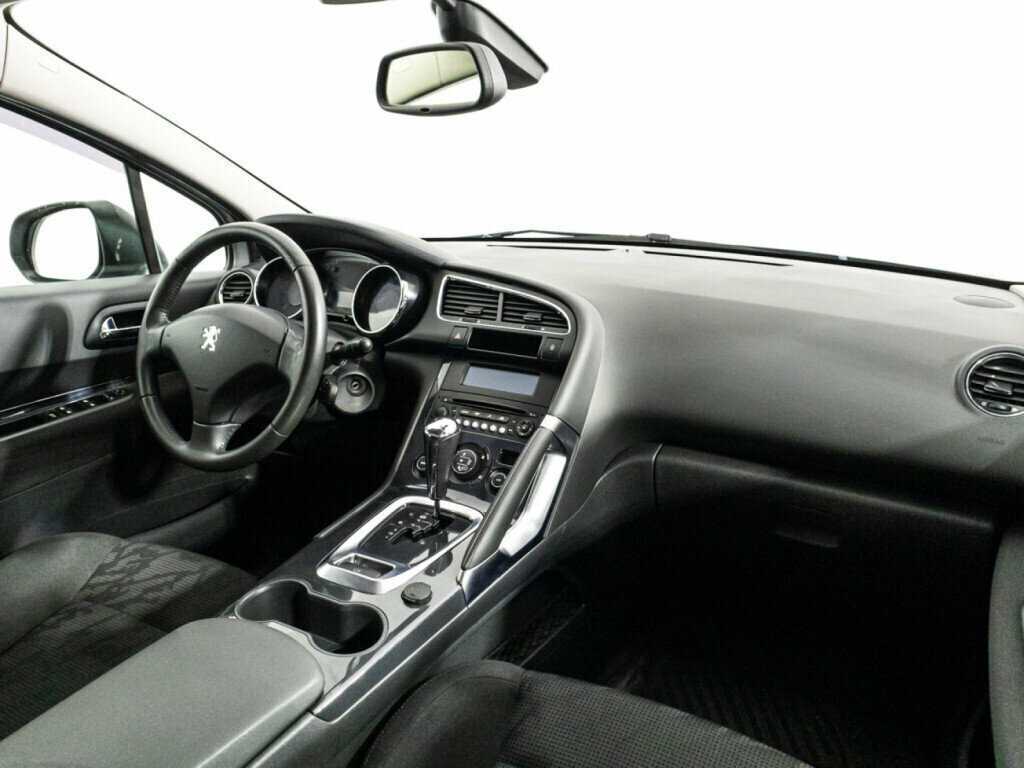 Peugeot 3008 2012 года с пробегом. Фото: #8