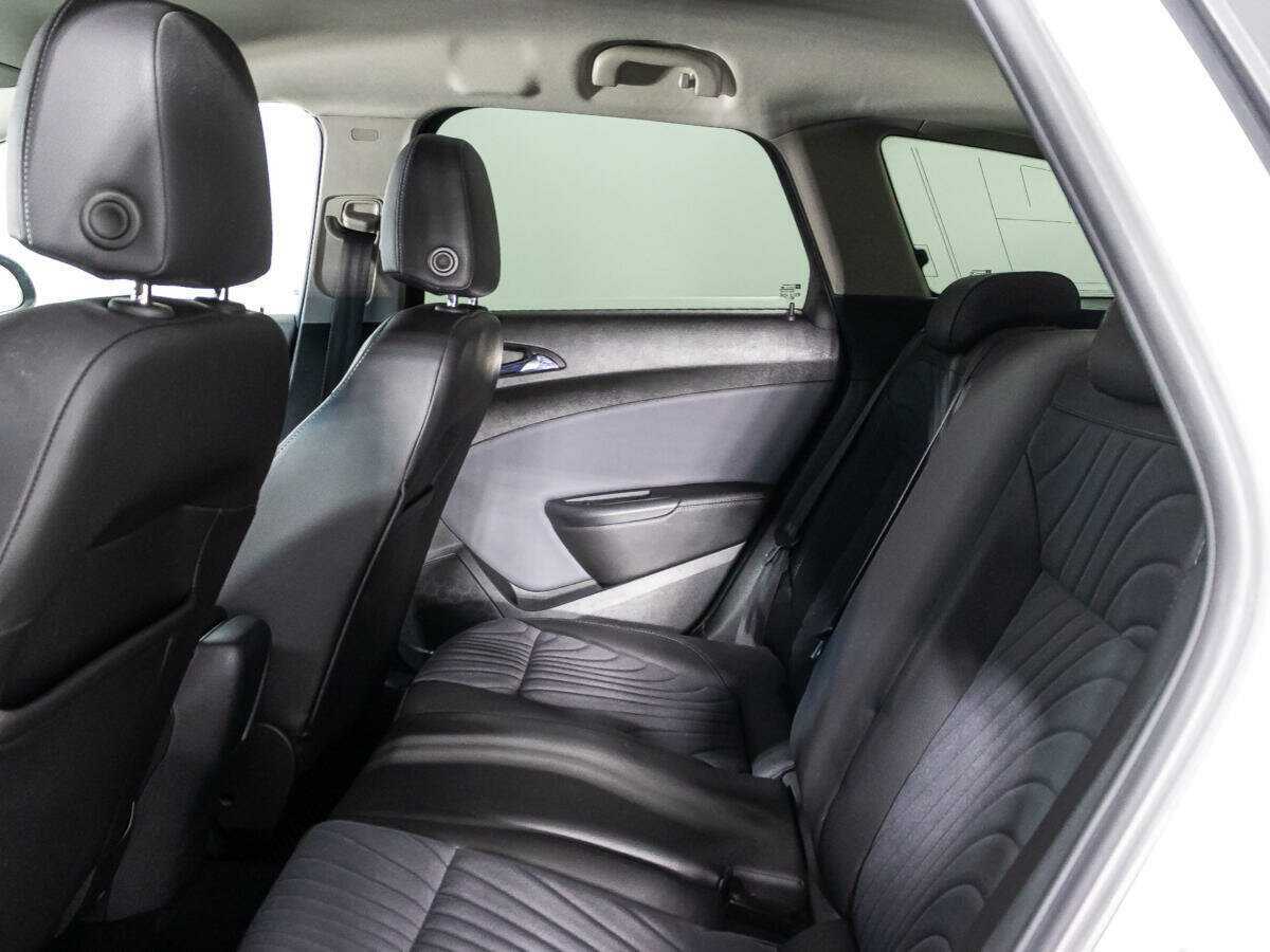 Opel Astra 2015 года с пробегом. Фото: #9