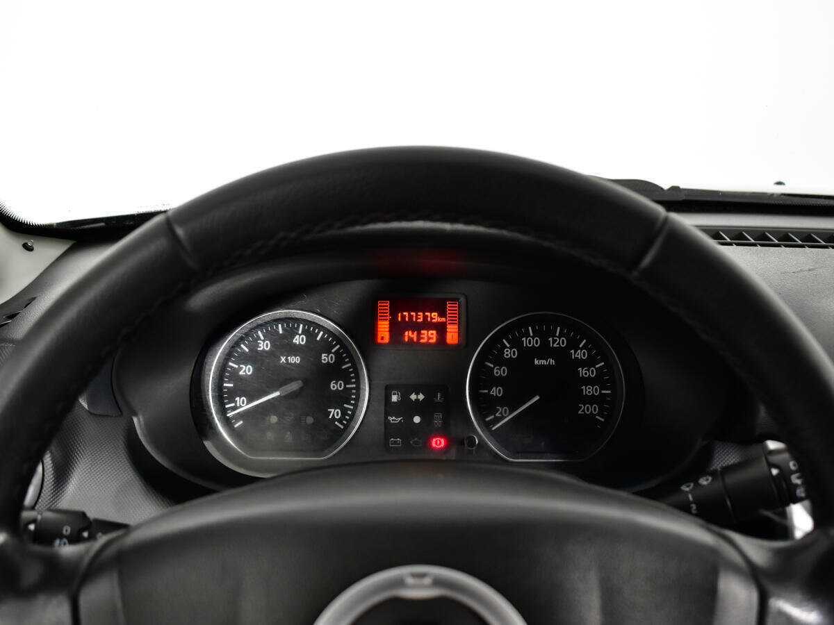 Renault Sandero 2012 года с пробегом. Фото: #10