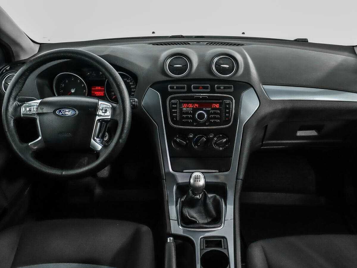 Ford Mondeo 2014 года с пробегом. Фото: #11