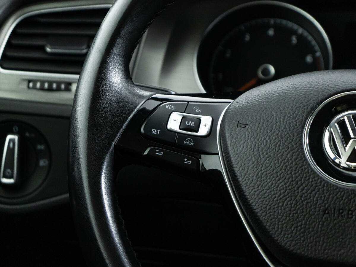 Volkswagen Golf 2012 года с пробегом. Фото: #18