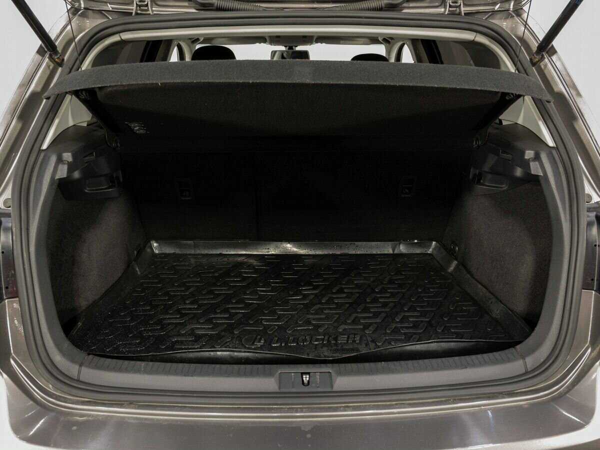 Volkswagen Golf 2013 года с пробегом. Фото: #22