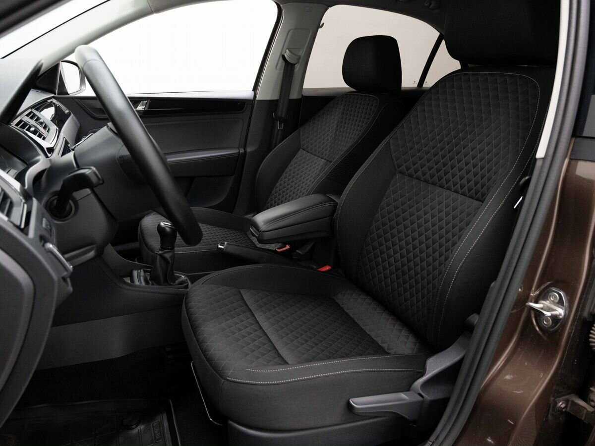 Skoda Rapid 2018 года с пробегом. Фото: #9