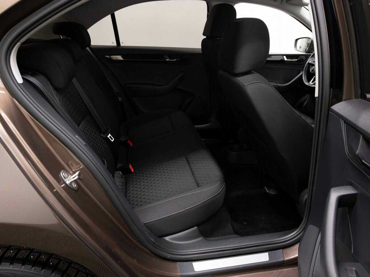Skoda Rapid 2018 года с пробегом. Фото: #11