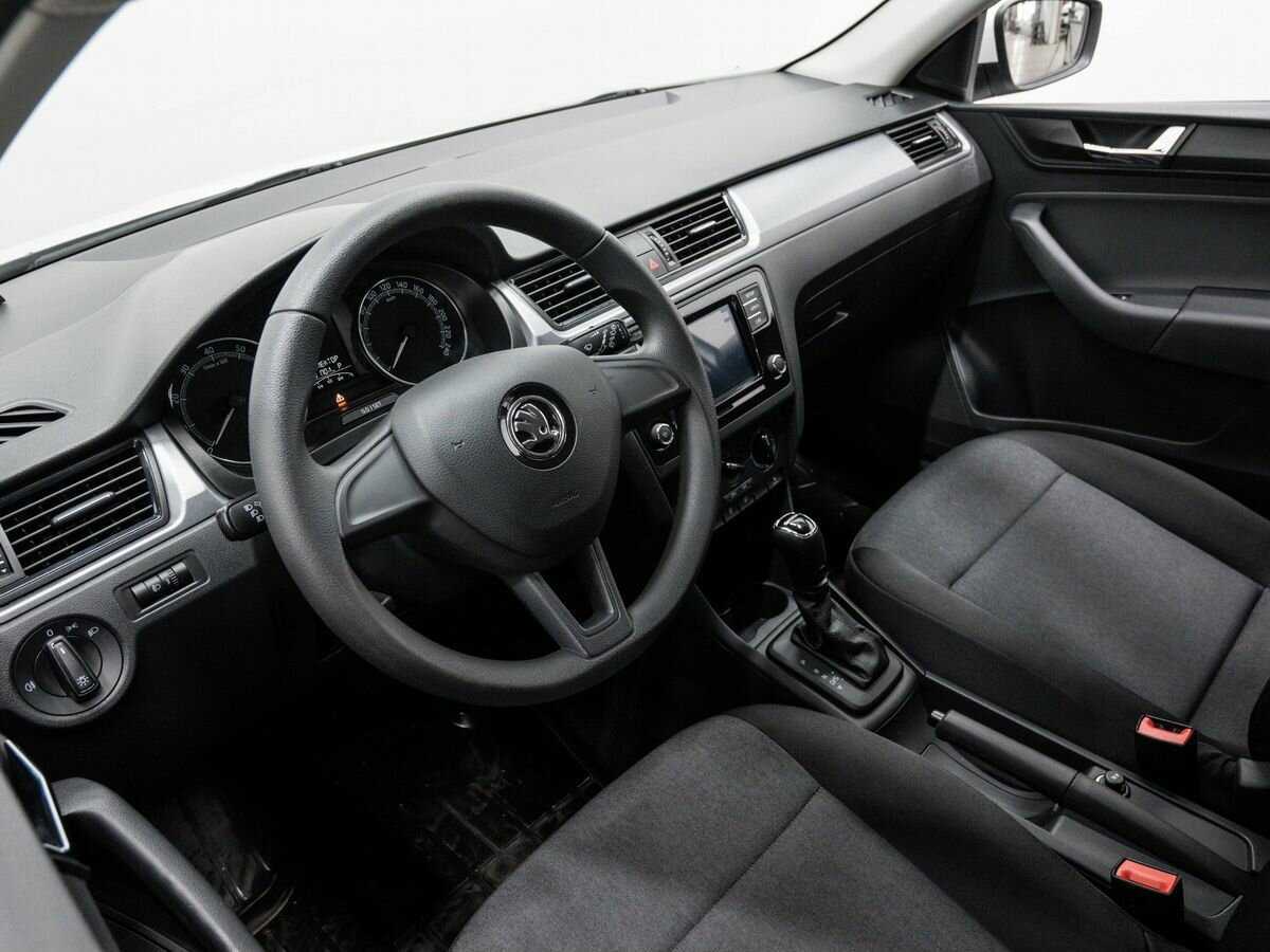 Skoda Rapid 2019 года с пробегом. Фото: #13