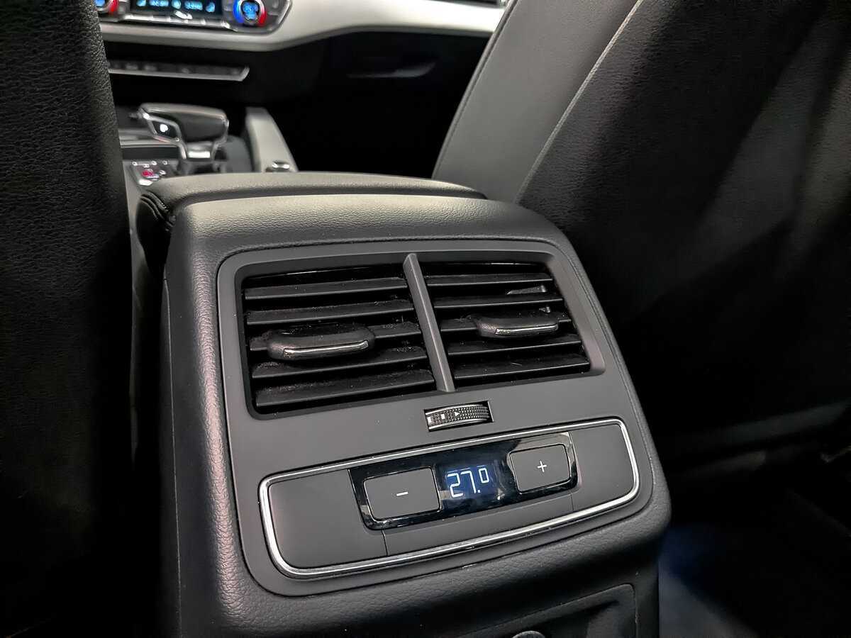 Audi A4 2020 года с пробегом. Фото: #25