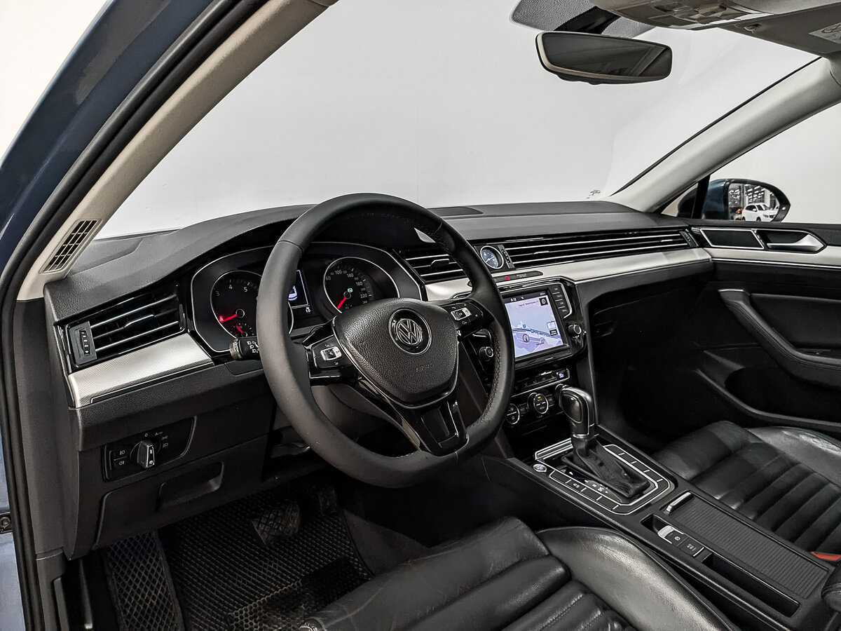 Volkswagen Passat 2015 года с пробегом. Фото: #14