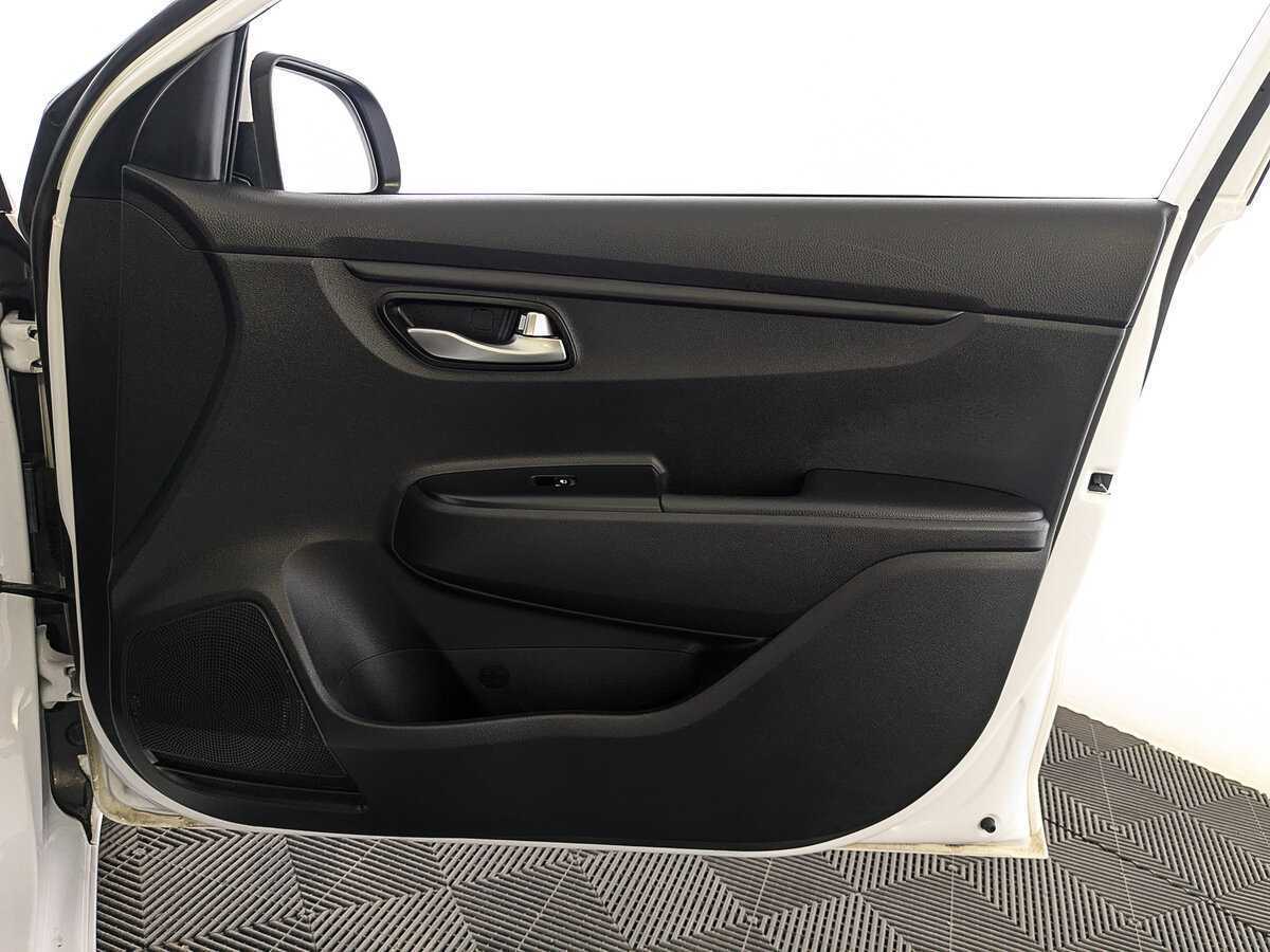 Kia Rio 2021 года с пробегом. Фото: #21