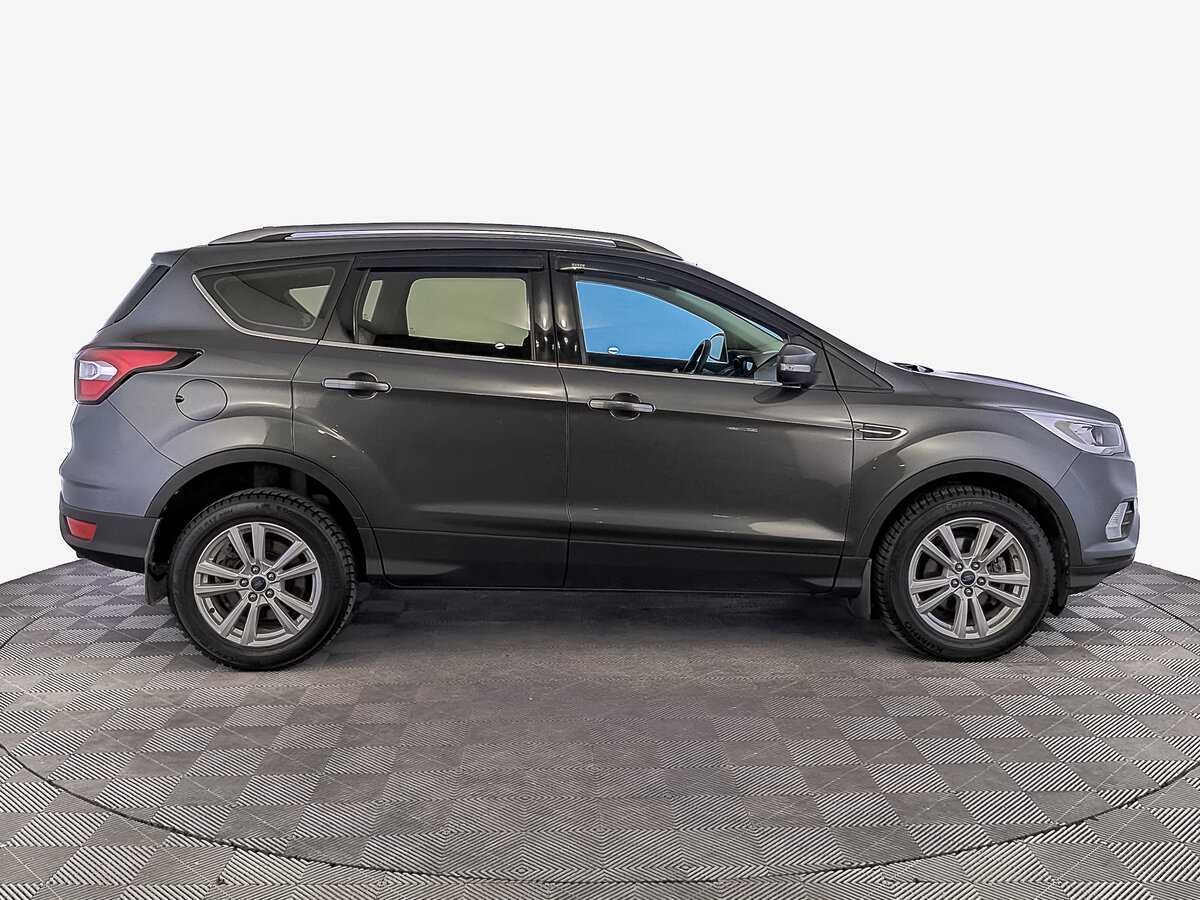 Ford Kuga 2018 года с пробегом. Фото: #3
