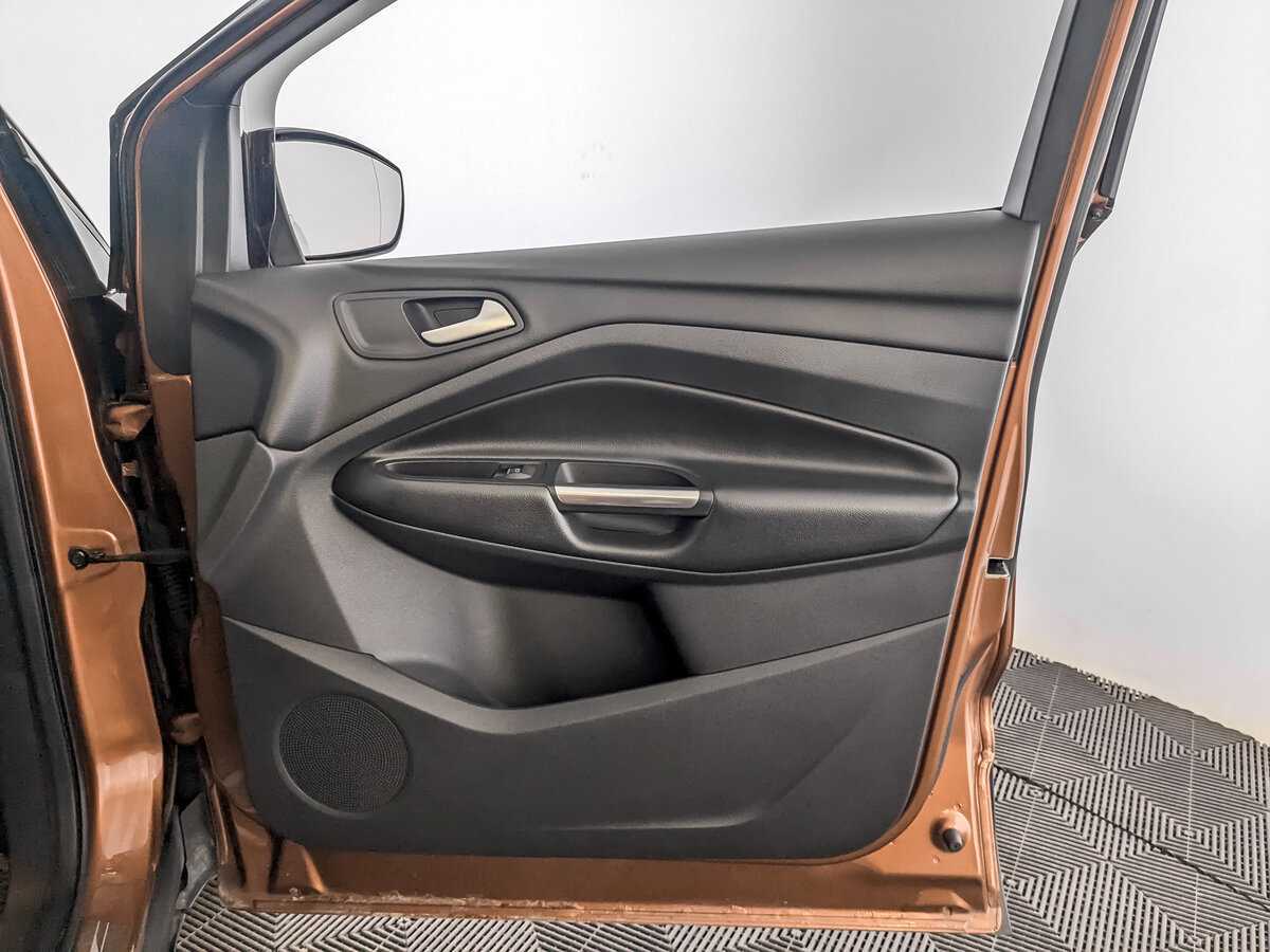 Ford Kuga 2018 года с пробегом. Фото: #23