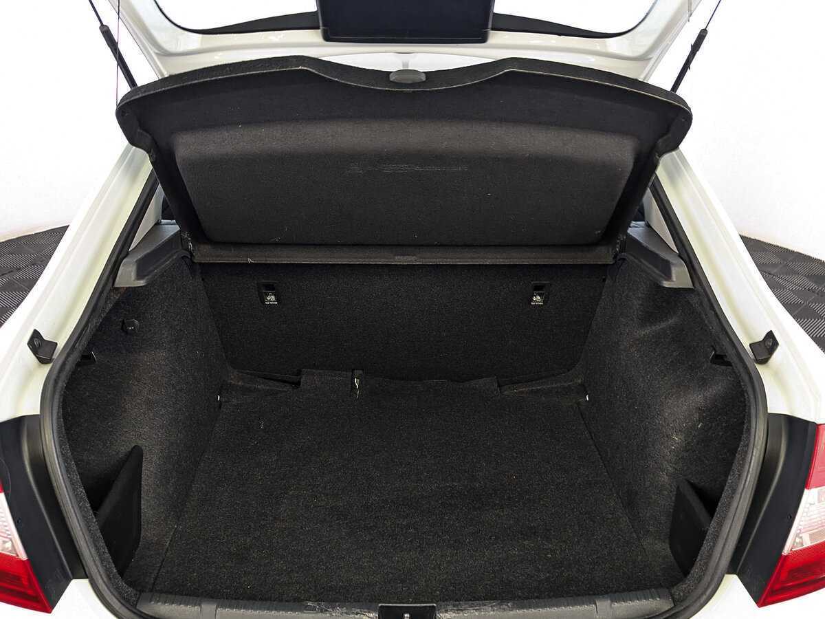 Skoda Rapid 2017 года с пробегом. Фото: #9