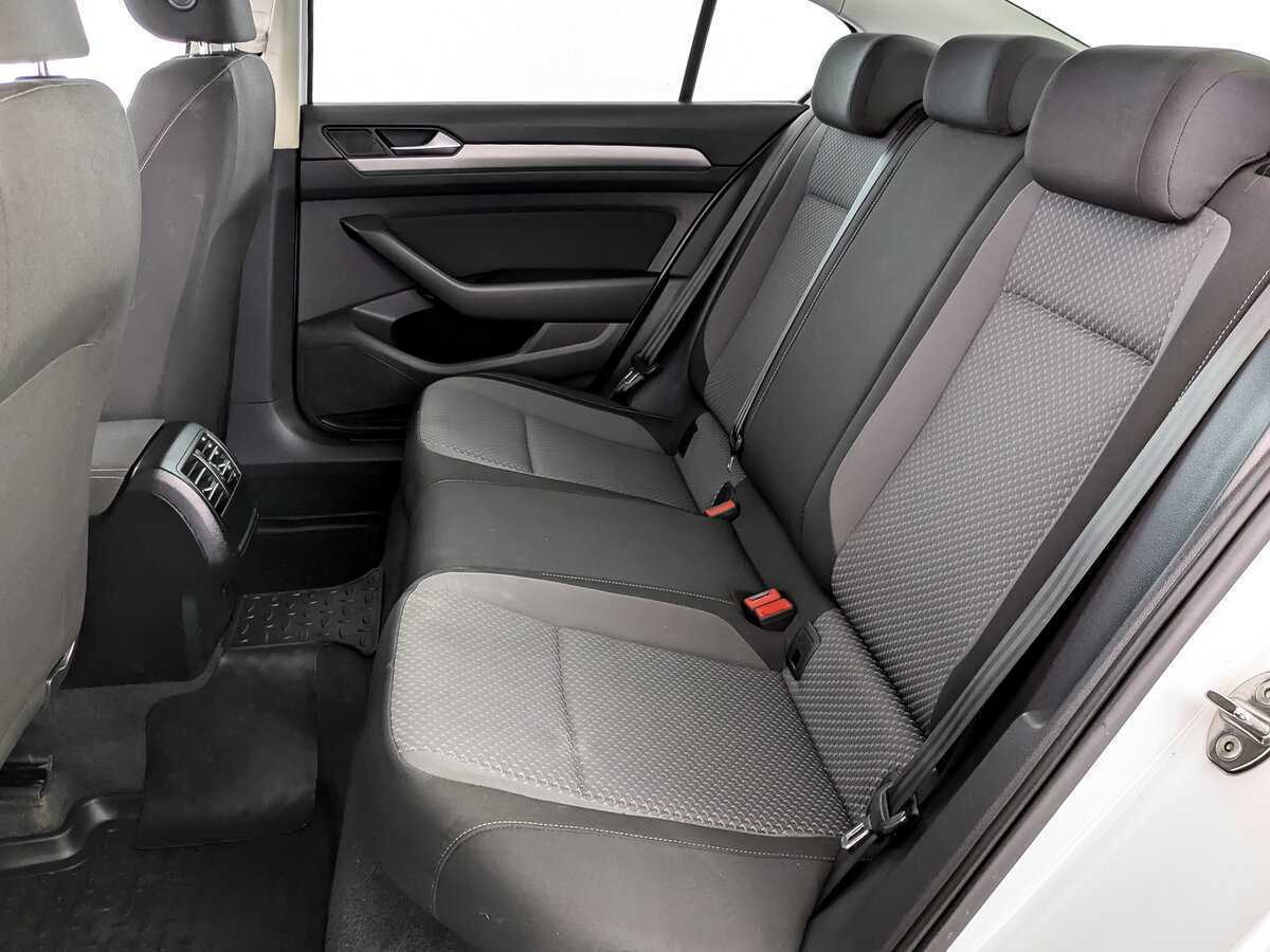 Volkswagen Passat 2016 года с пробегом. Фото: #11