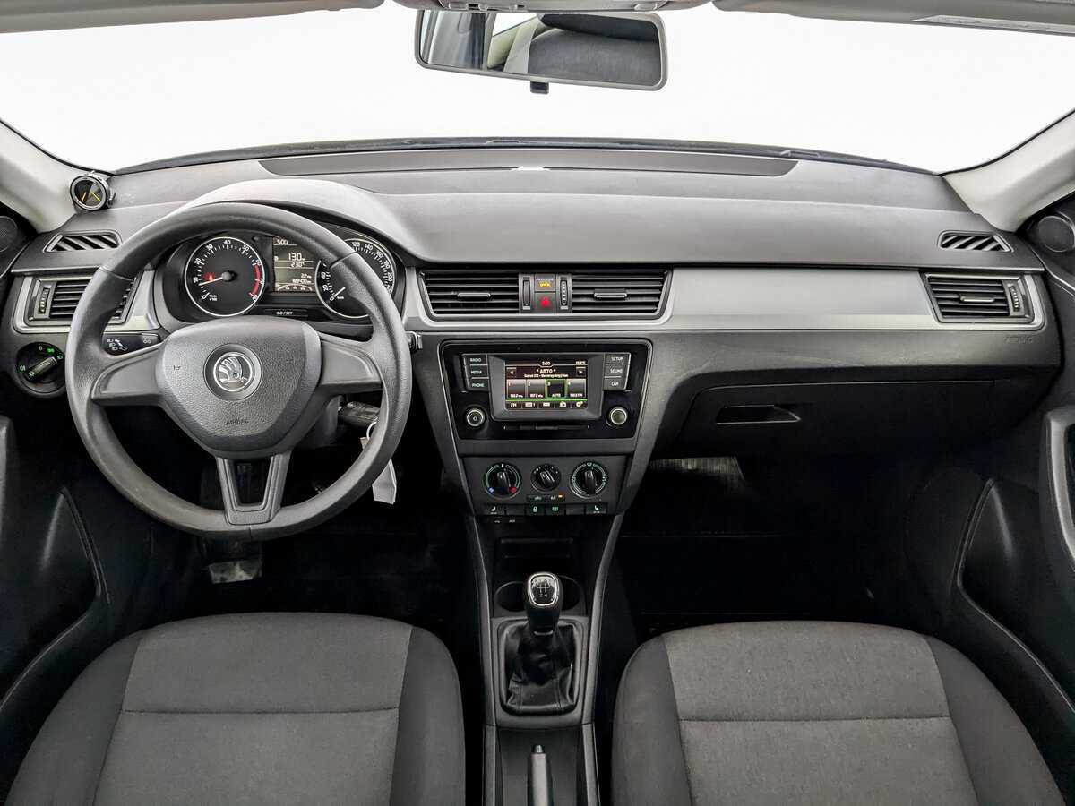 Skoda Rapid 2017 года с пробегом. Фото: #13