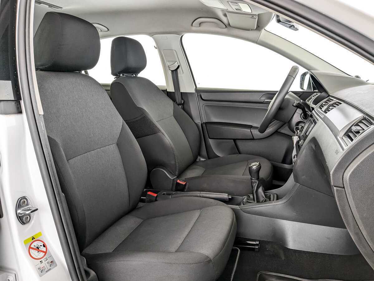 Skoda Rapid 2017 года с пробегом. Фото: #22