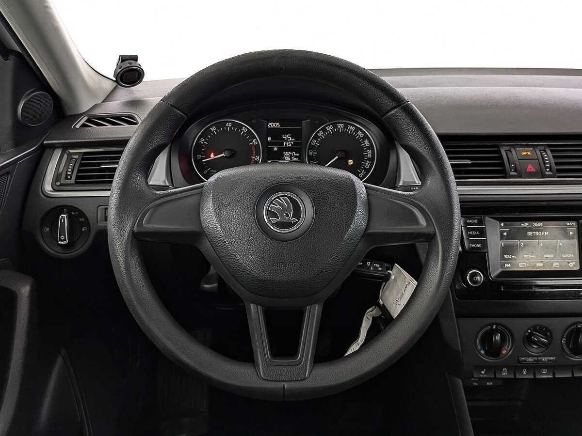 Skoda Rapid 2017 года с пробегом. Фото: #20