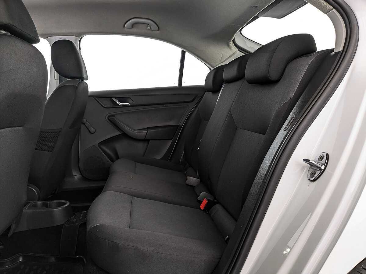 Skoda Rapid 2017 года с пробегом. Фото: #17