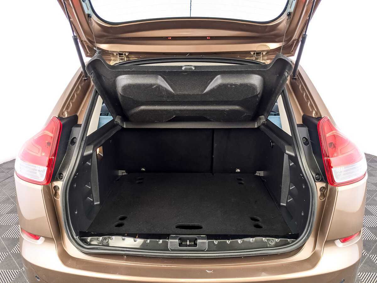 Lada (ВАЗ) XRAY 2017 года с пробегом. Фото: #9