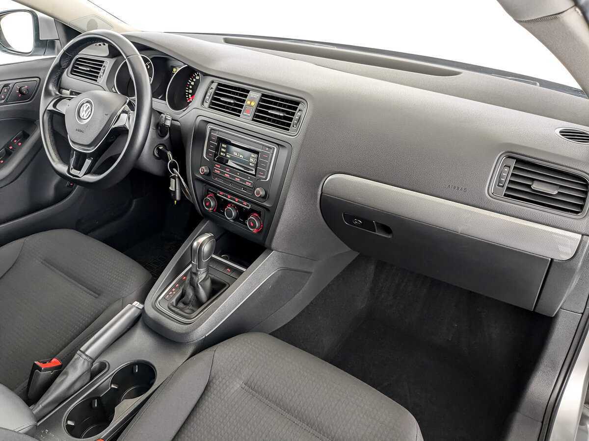 Volkswagen Jetta 2016 года с пробегом. Фото: #10