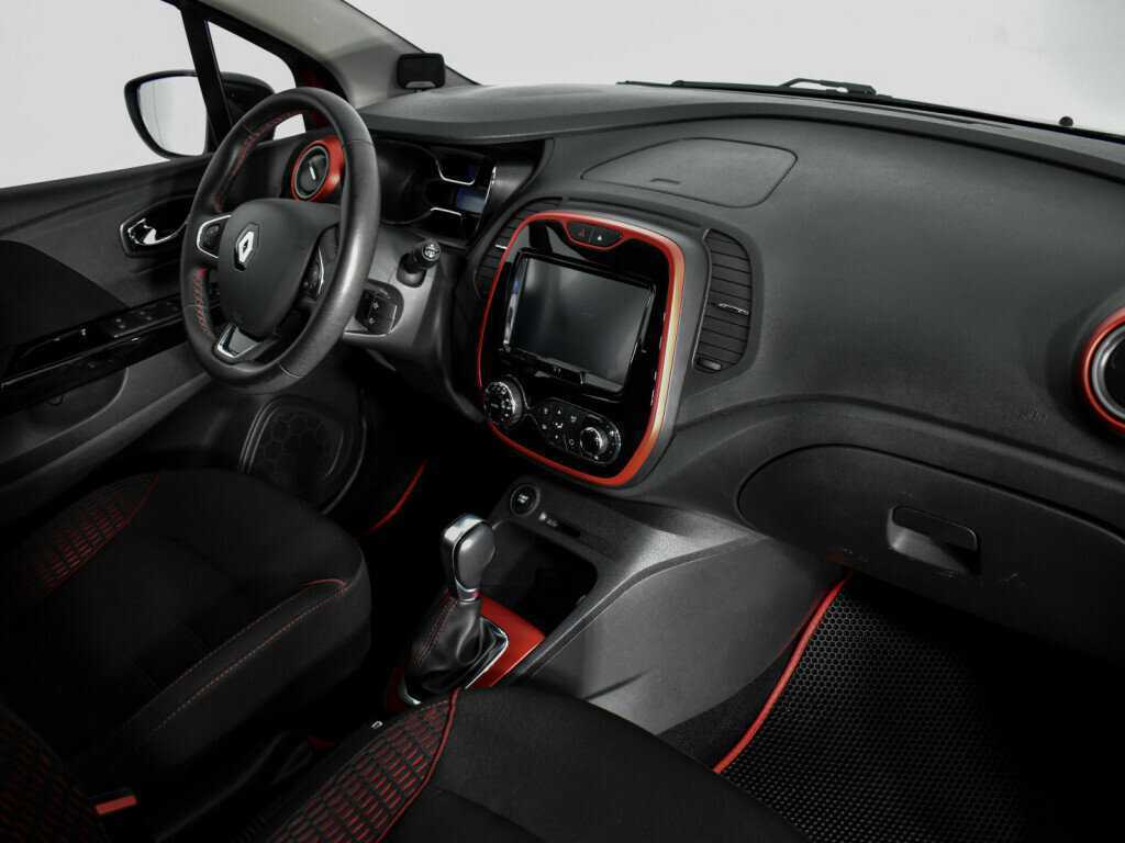 Renault Kaptur 2018 года с пробегом. Фото: #12