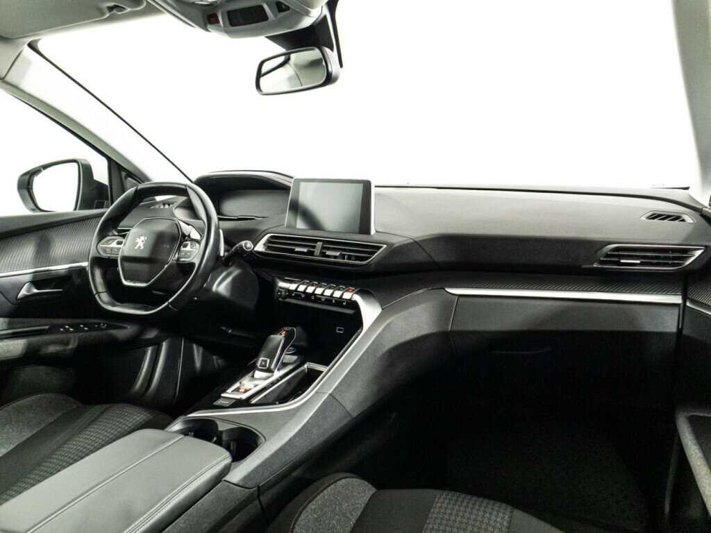 Peugeot 3008 2017 года с пробегом. Фото: #8