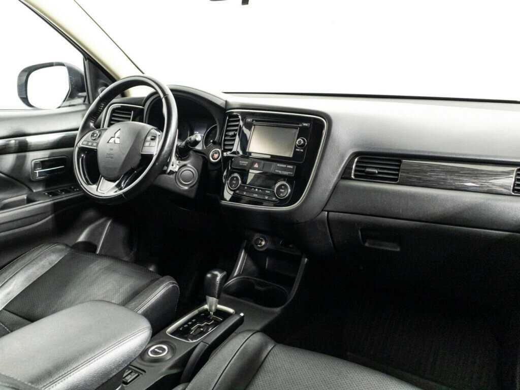Mitsubishi Outlander 2016 года с пробегом. Фото: #8