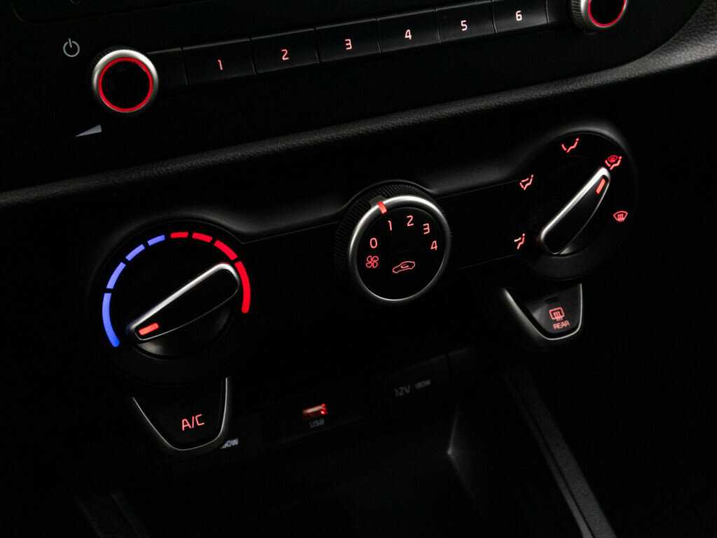 Kia Rio 2022 года с пробегом. Фото: #20