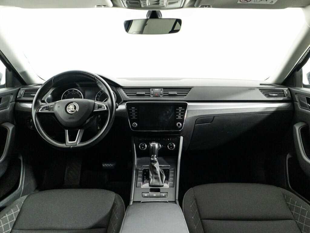 Skoda Superb 2018 года с пробегом. Фото: #10