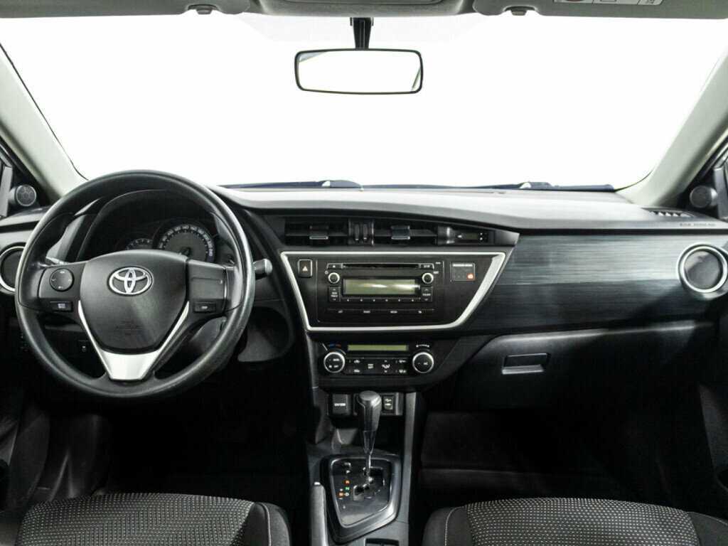 Toyota Auris 2013 года с пробегом. Фото: #12