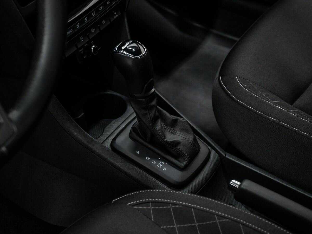 Skoda Rapid 2018 года с пробегом. Фото: #15