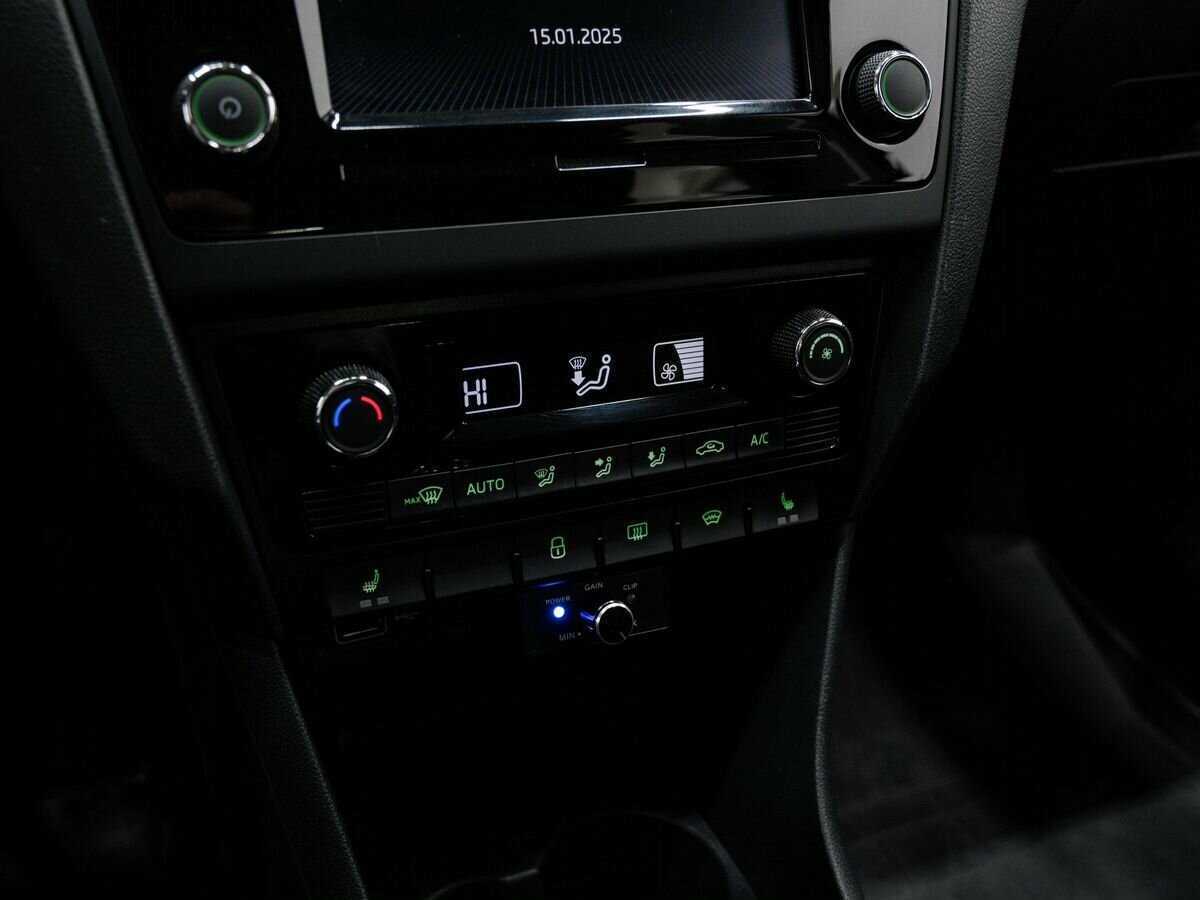 Skoda Rapid 2018 года с пробегом. Фото: #16