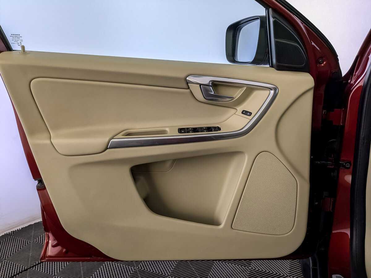 Volvo XC60 2013 года с пробегом. Фото: #16